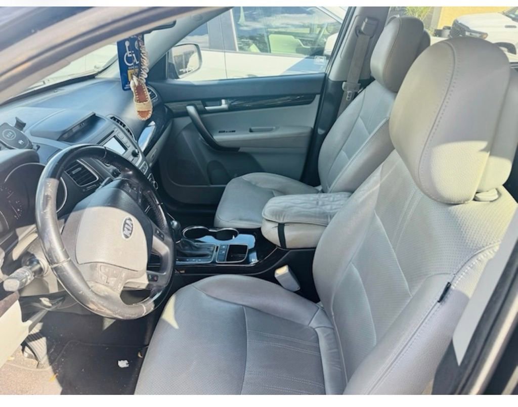 2015 Kia Sorento LX photo 3