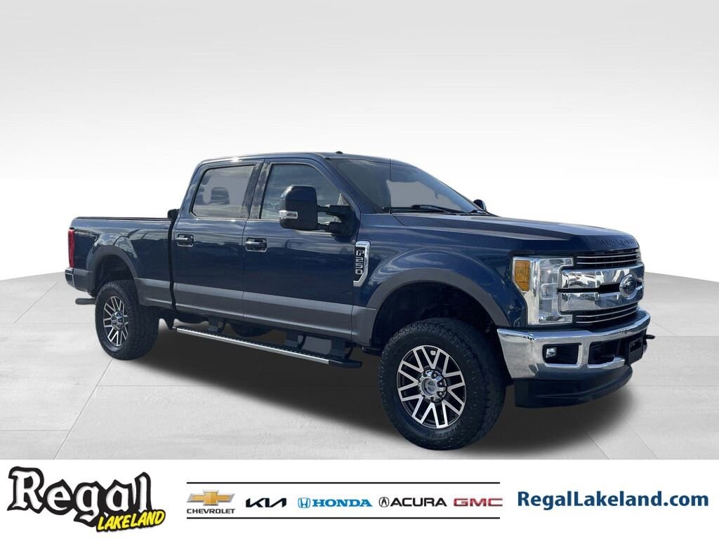 Used 2017 Ford Super Duty F-250 SRW Lariat Truck Crew Cab