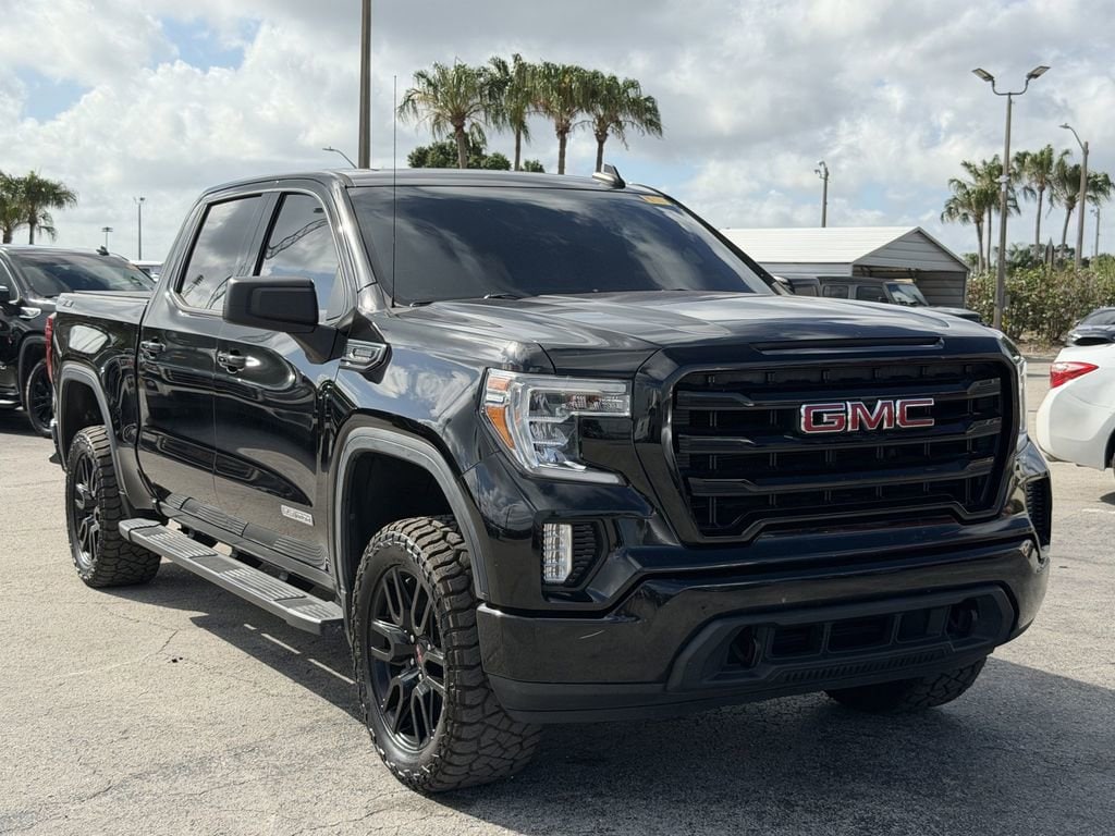 2020 GMC Sierra 4WD Crew Cab Short Box Elevation's photo