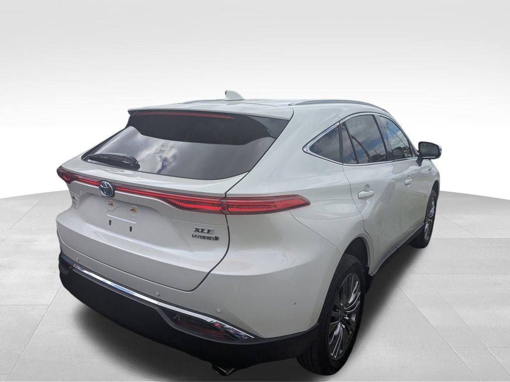 2021 Toyota Venza XLE photo 2