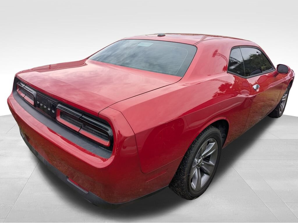 Used 2016 Dodge Challenger SXT Coupe