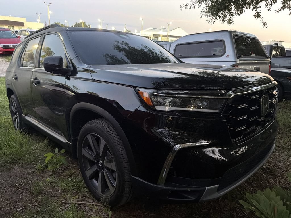 2023 Honda Pilot Elite AWD's photo