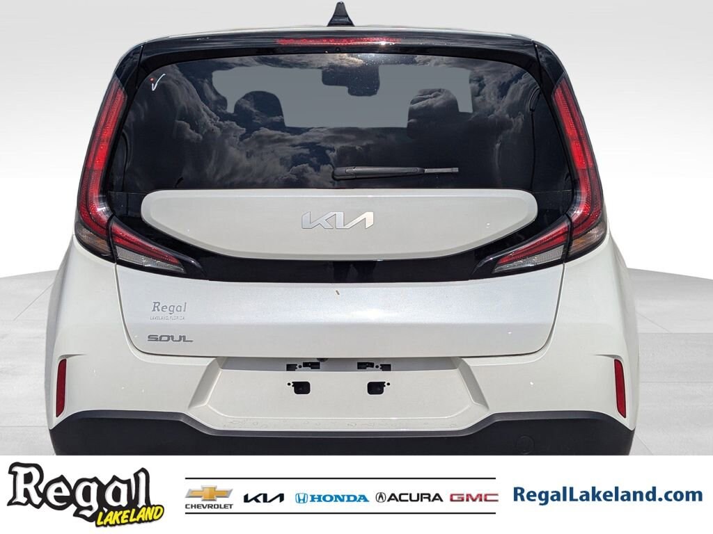 Used 2024 Kia Soul LX Hatchback