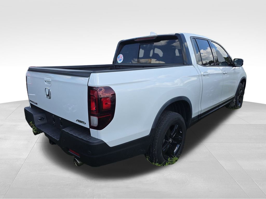 2023 Honda Ridgeline Black Edition photo 3