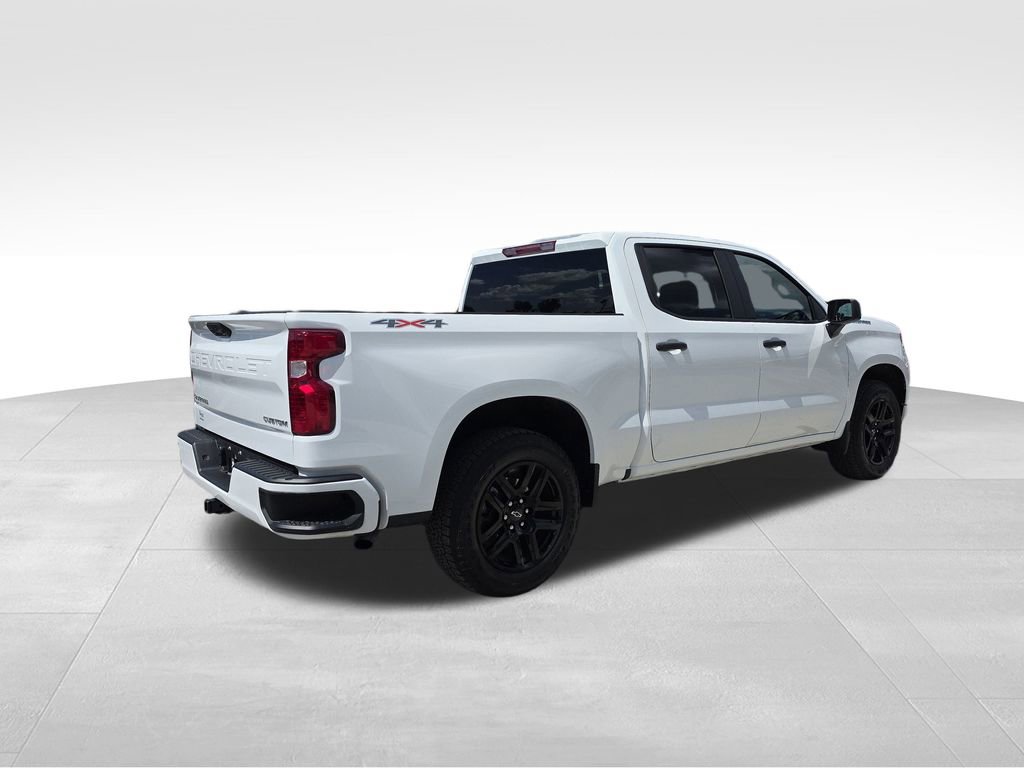 2025 Chevrolet Silverado 1500 Custom photo 4
