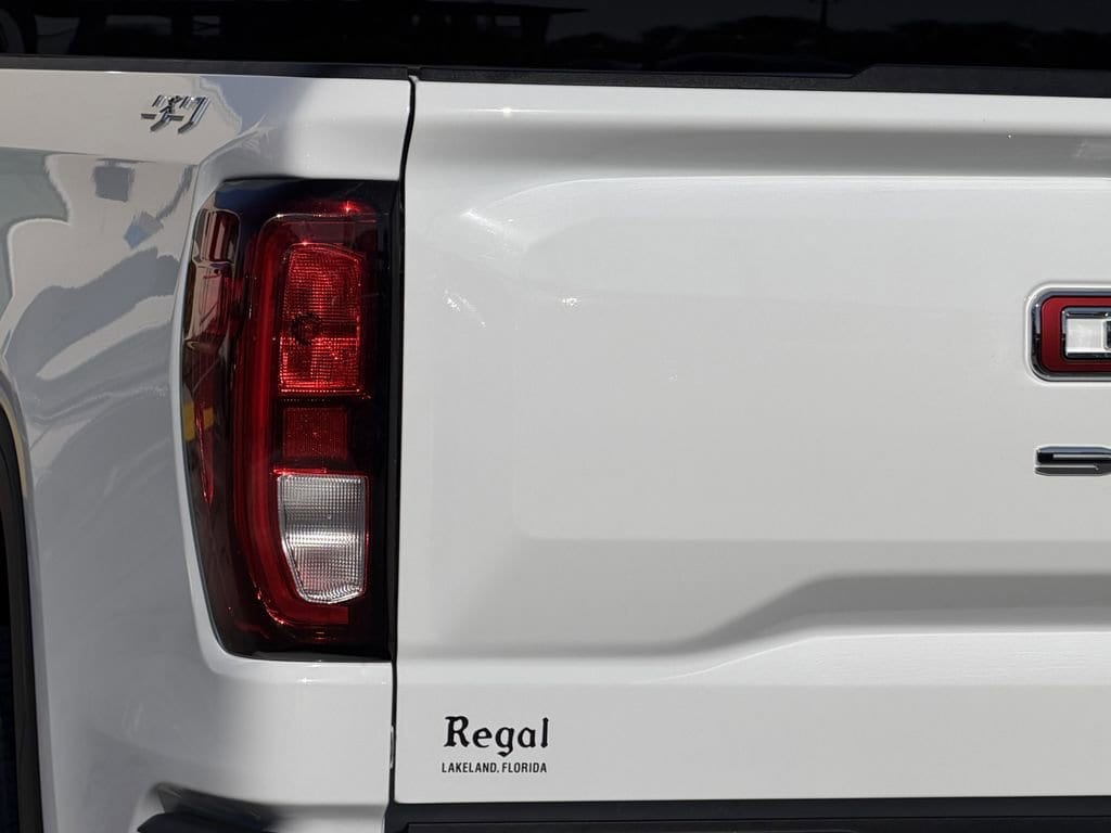 2024 GMC Sierra 1500 Elevation - Photo 8