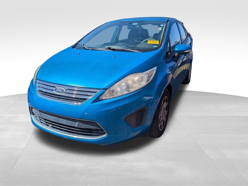 Used 2013 Ford Fiesta SE Sedan