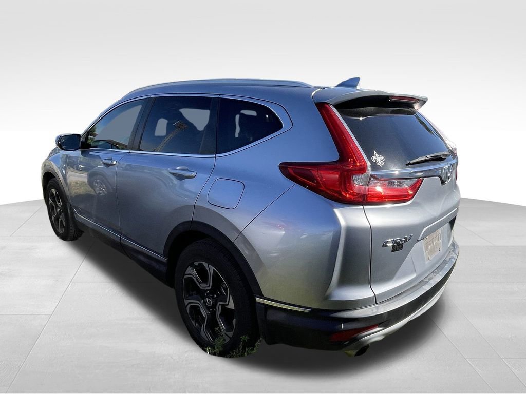 2017 Honda CR-V Touring photo 3