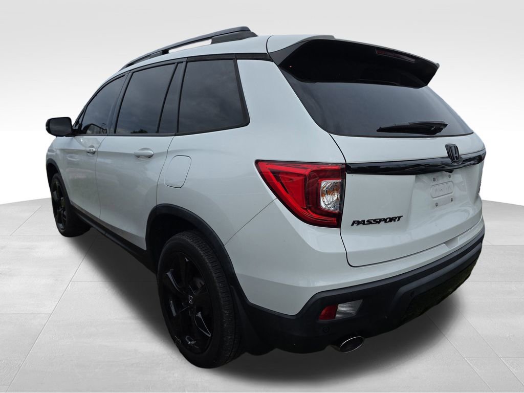 2021 Honda Passport Elite photo 2