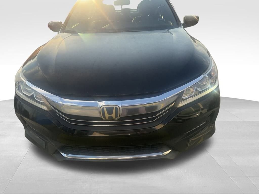 Used 2017 Honda Accord Sedan Sport SE Sedan