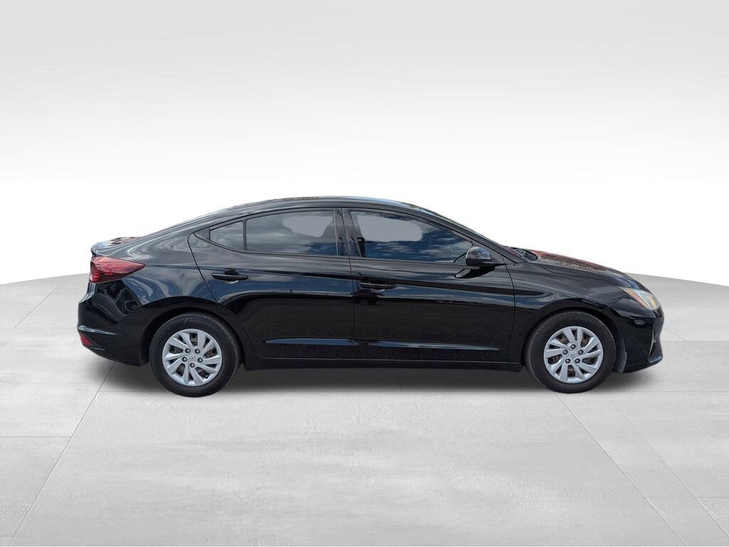 Used 2019 Hyundai Elantra SE Sedan