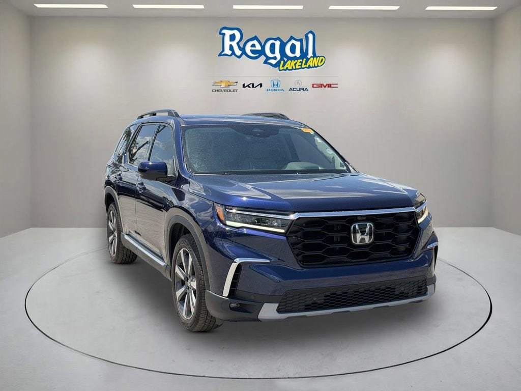 2025 Honda Pilot Elite AWD's photo
