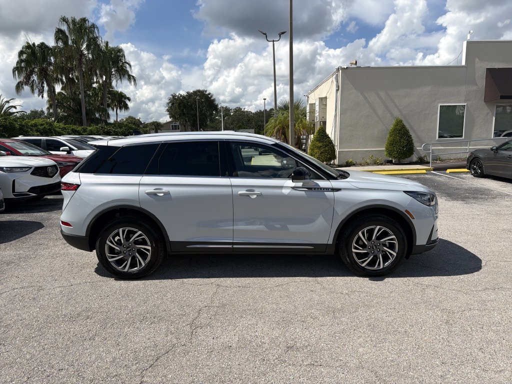 2025 Lincoln Corsair Premiere