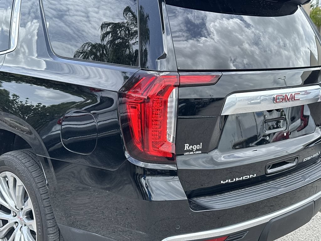 2023 GMC Yukon Denali - Photo 10