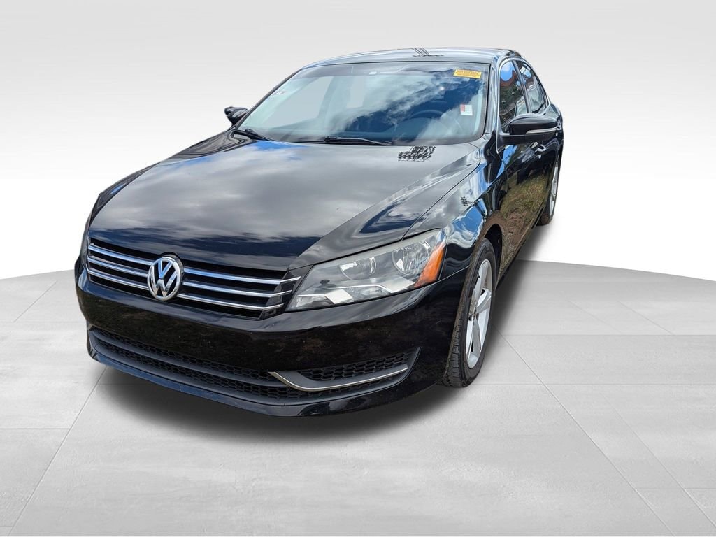 Used 2014 Volkswagen Passat 1.8T SE Sedan