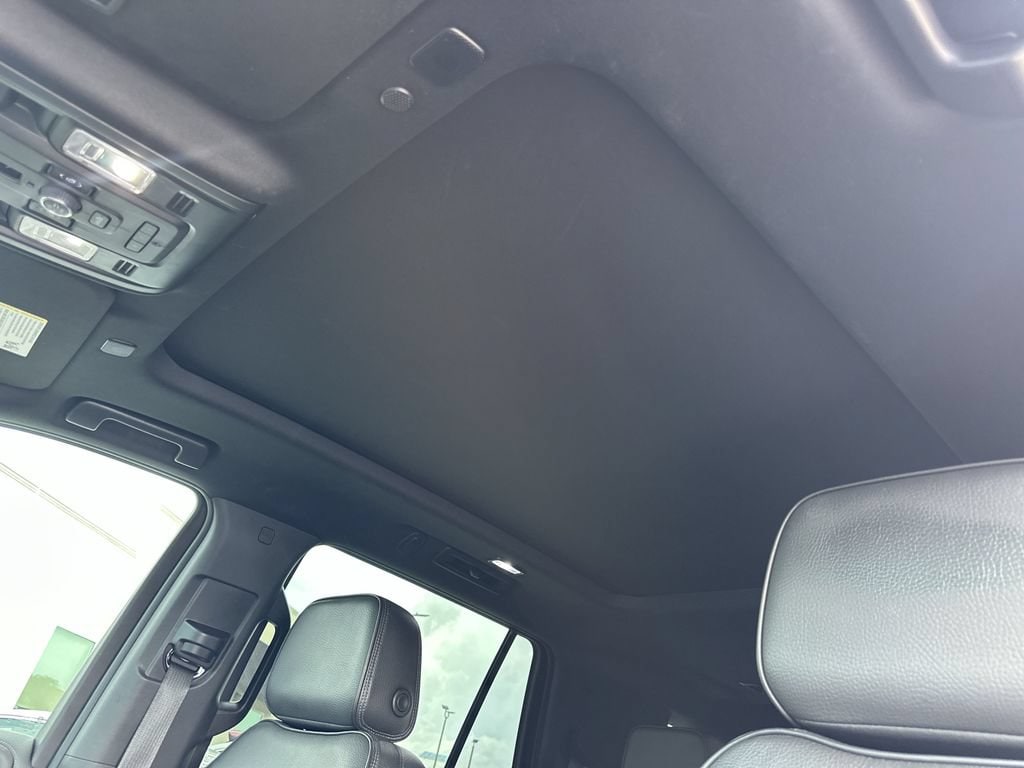2023 GMC Yukon Denali - Photo 24