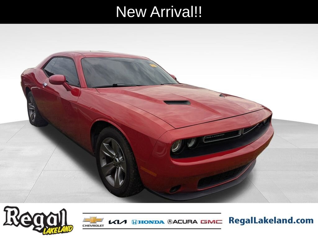 Used 2016 Dodge Challenger SXT Coupe