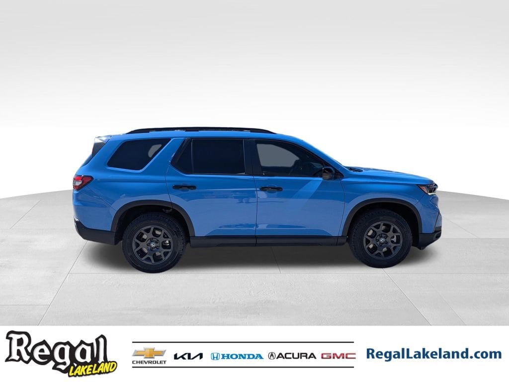 Used 2024 Honda Pilot TrailSport SUV