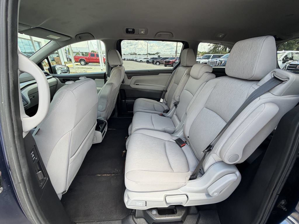 2024 Honda Odyssey EX - Photo 12