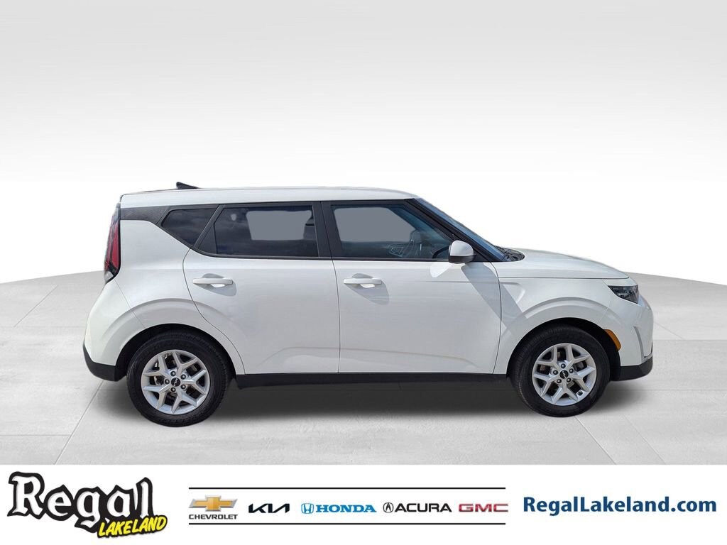 Used 2024 Kia Soul LX Hatchback