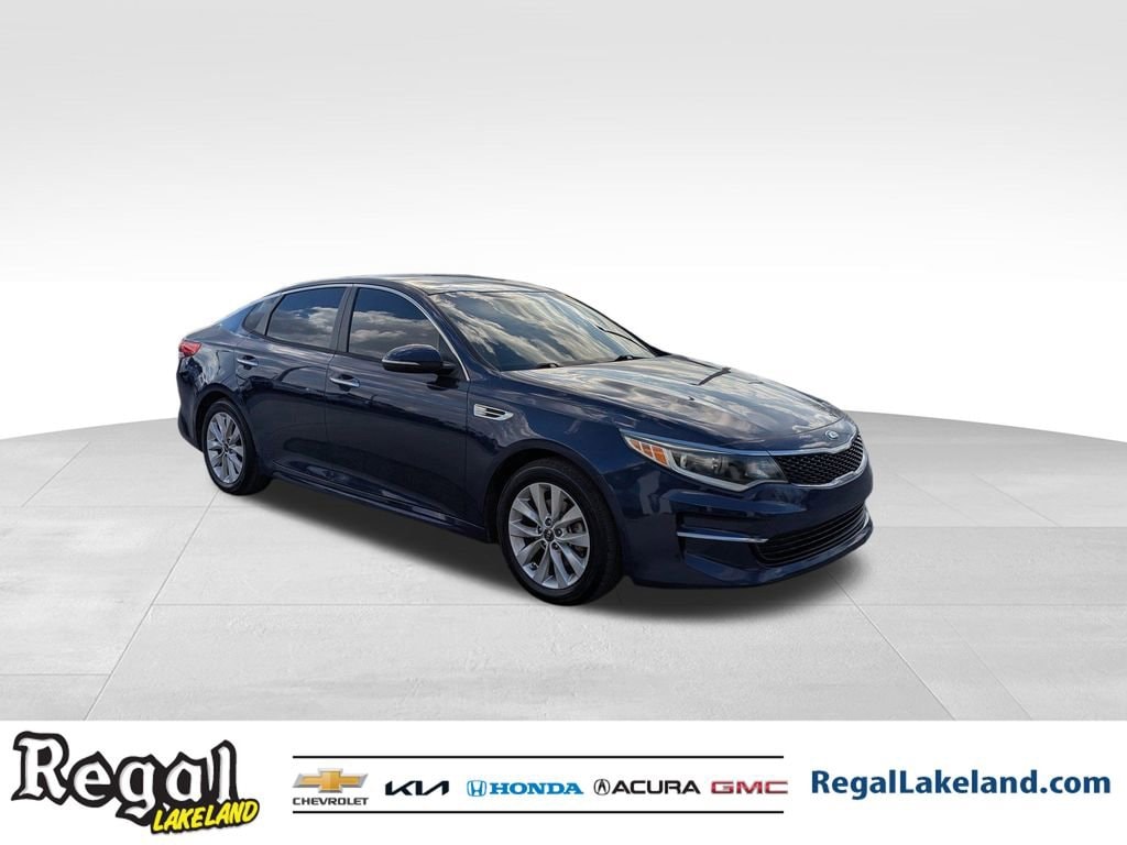 Used 2018 Kia Optima LX Sedan