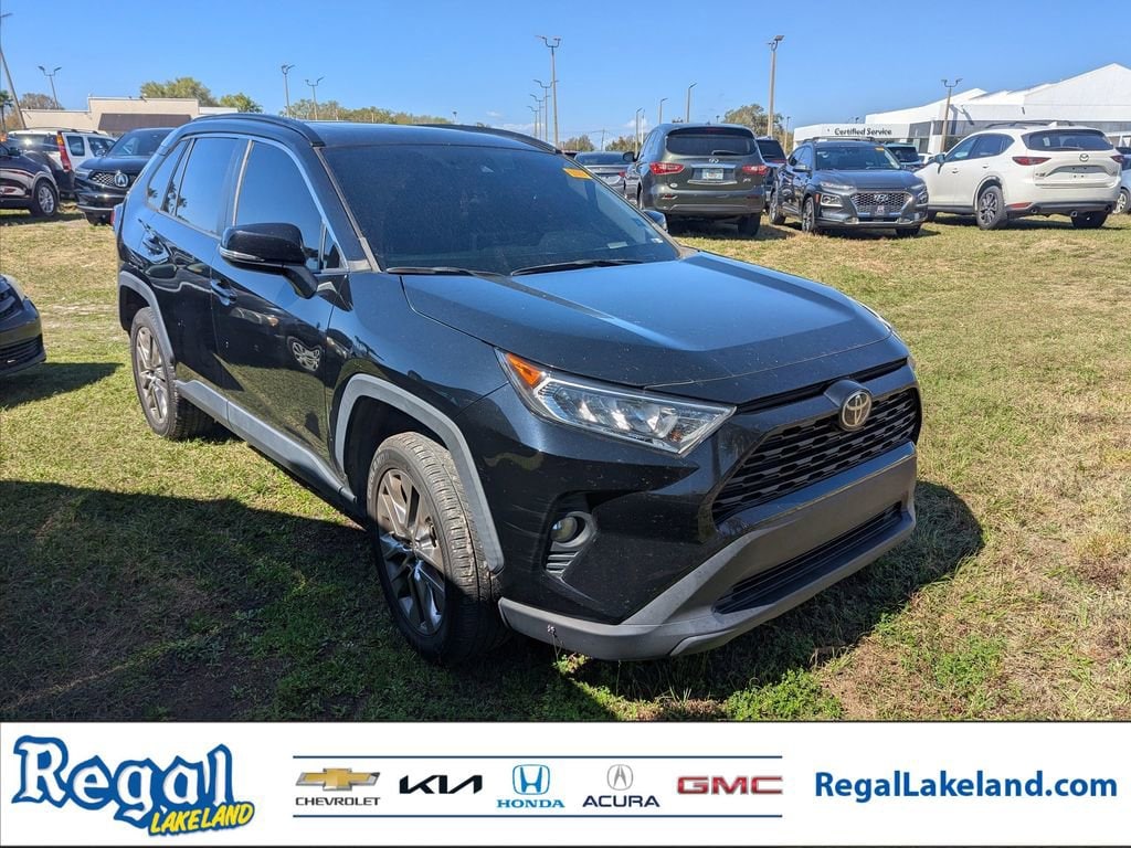 2019 Toyota RAV4 XLE Premium