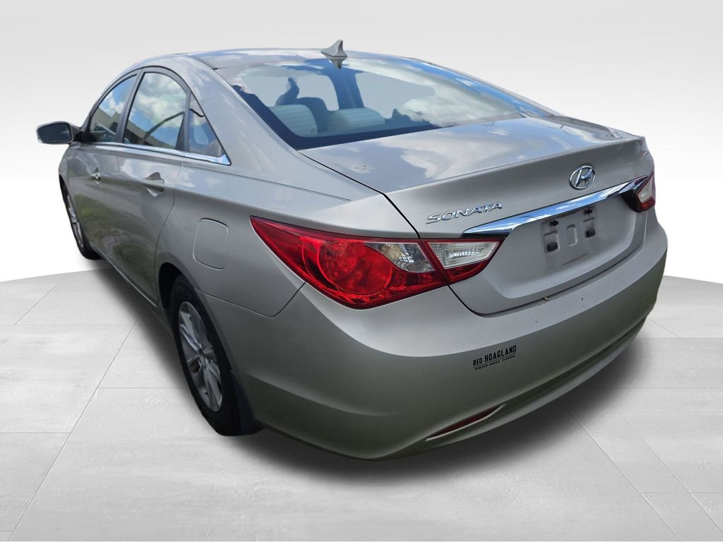 2011 Hyundai Sonata GLS photo 3