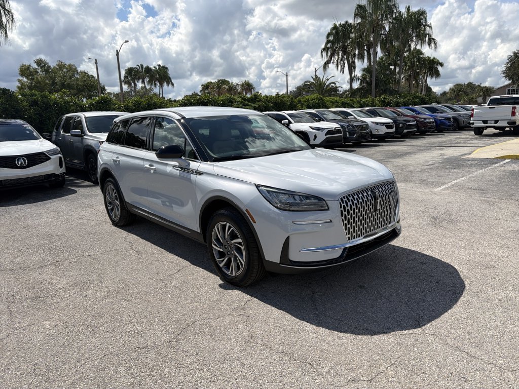 2025 Lincoln Corsair Premiere