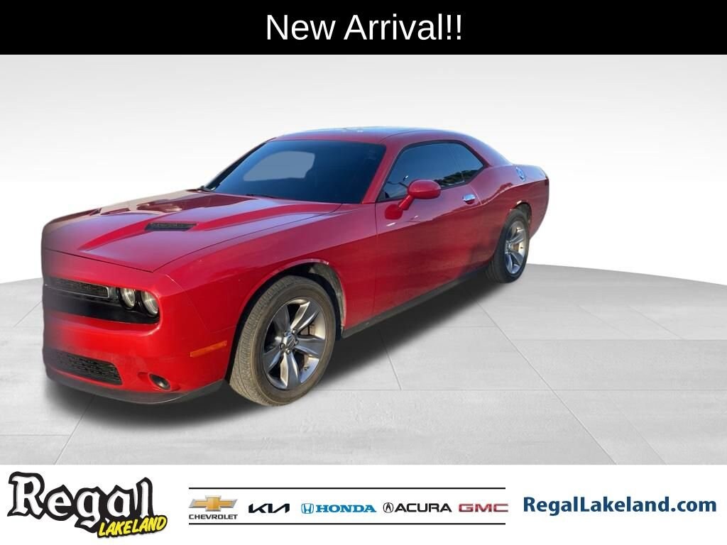 Used 2016 Dodge Challenger SXT Coupe