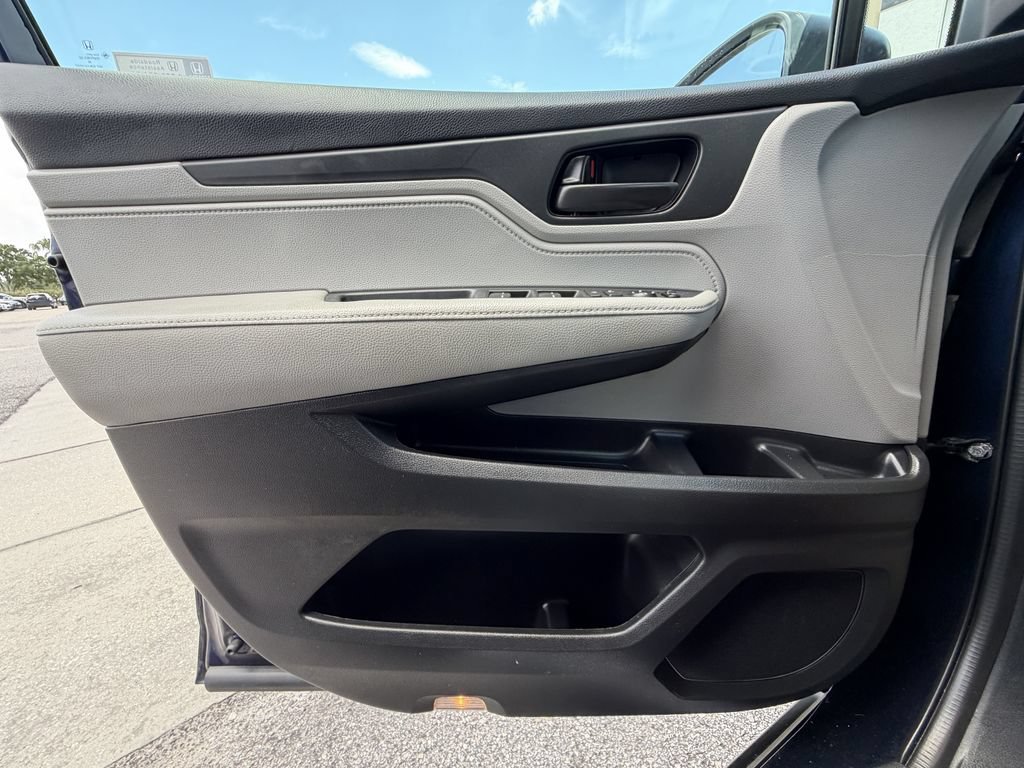 2024 Honda Odyssey EX - Photo 21