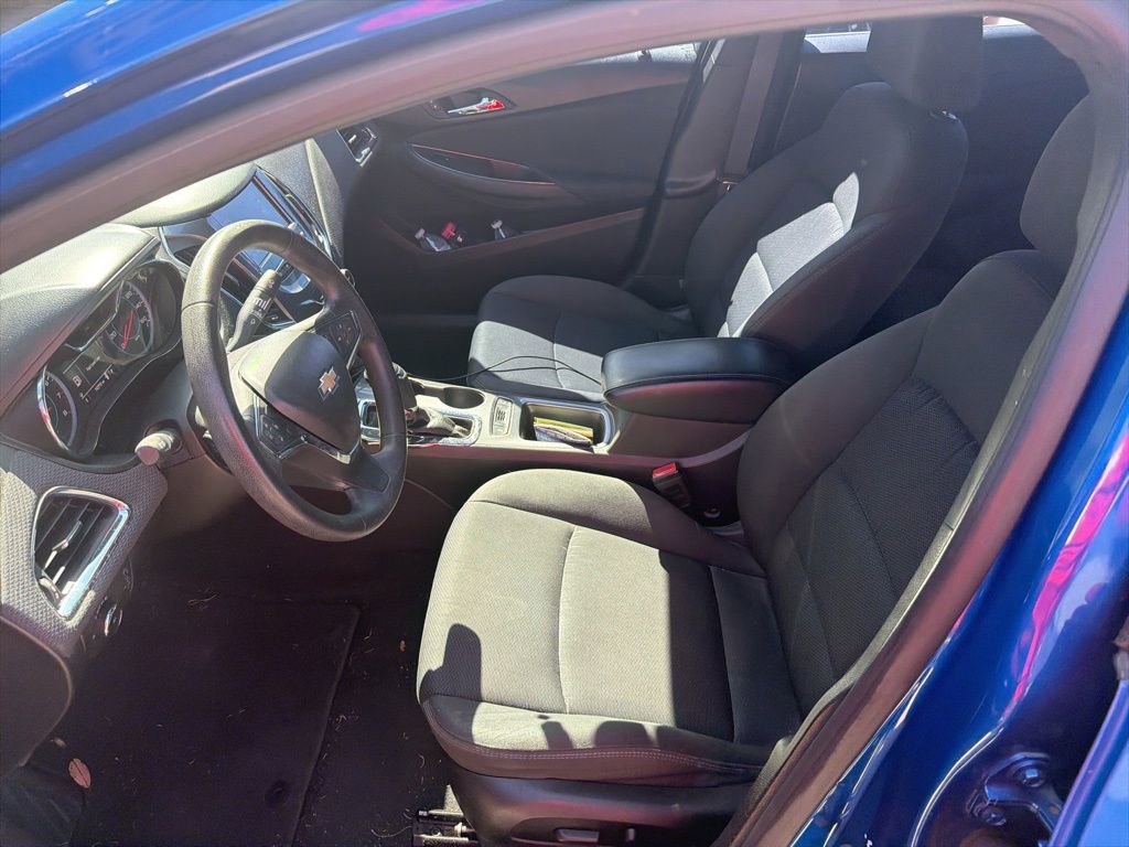 2016 Chevrolet Cruze LT photo 3