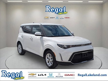 2024 Kia Soul LX Hatchback