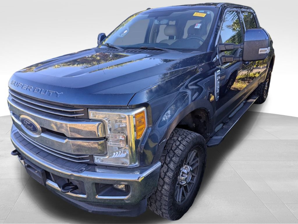 2017 Ford F-250 Lariat photo 3