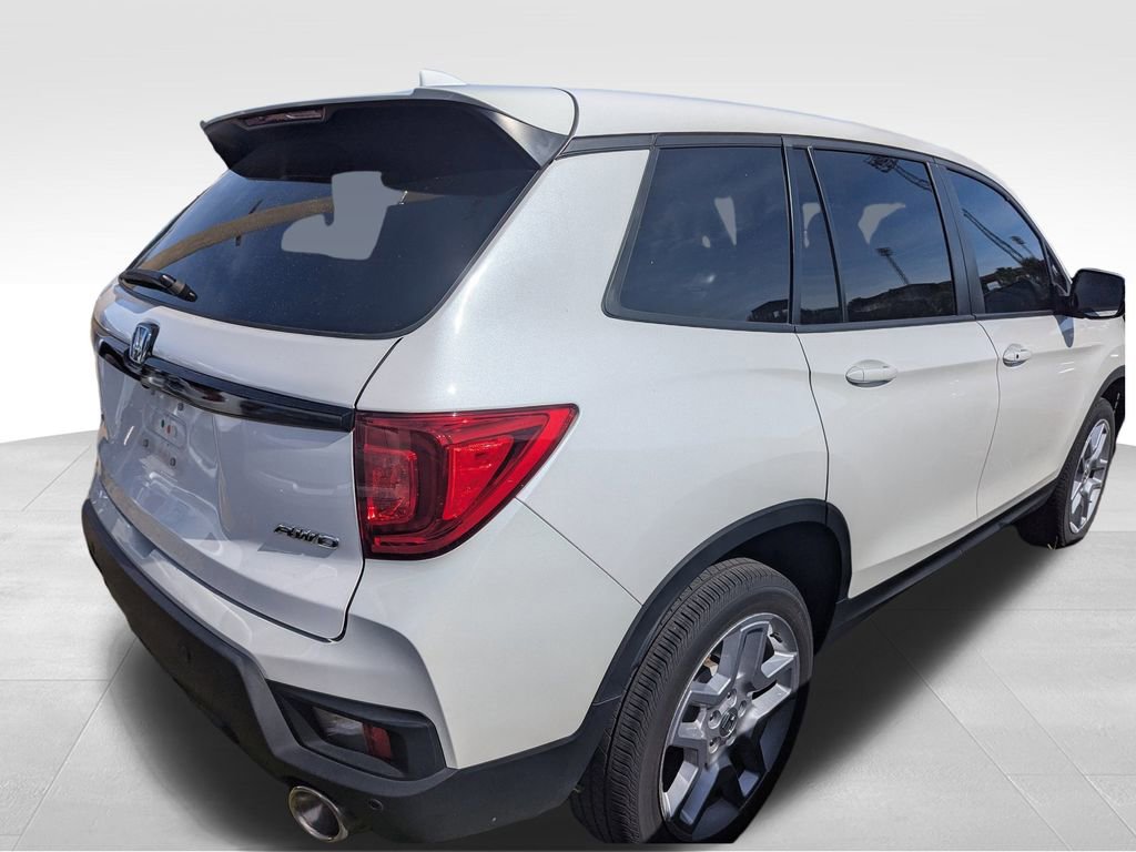 2024 Honda Passport EX-L photo 2