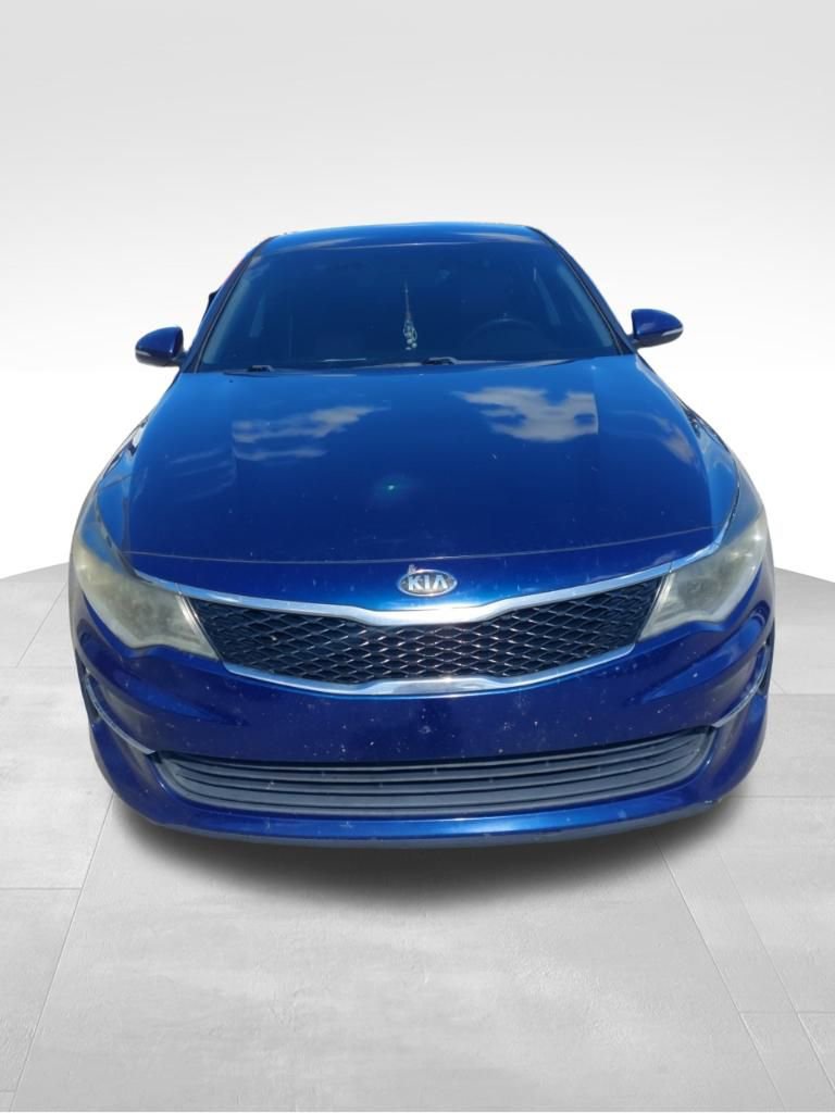 2018 Kia Optima LX photo 2