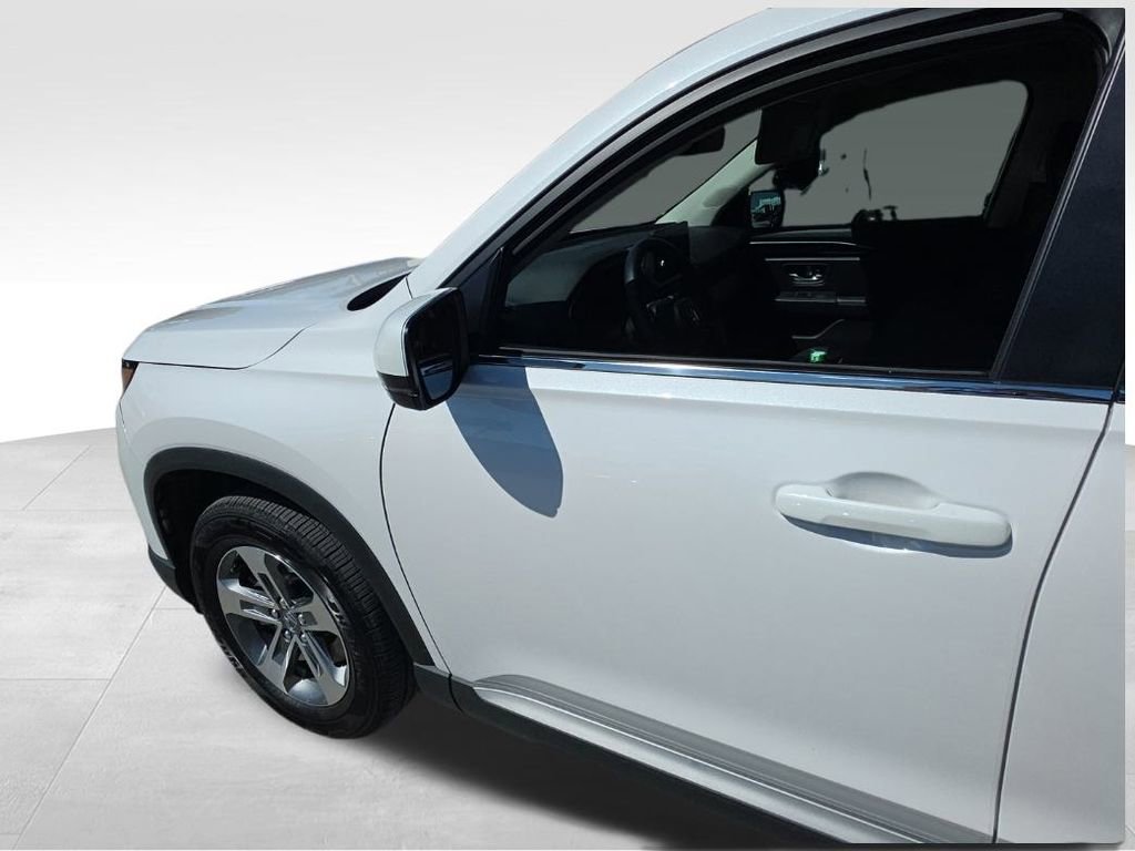 2025 Honda Pilot EX-L photo 3