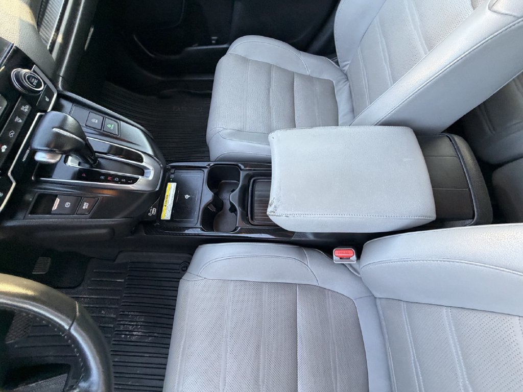 2022 Honda CR-V Touring - Photo 18