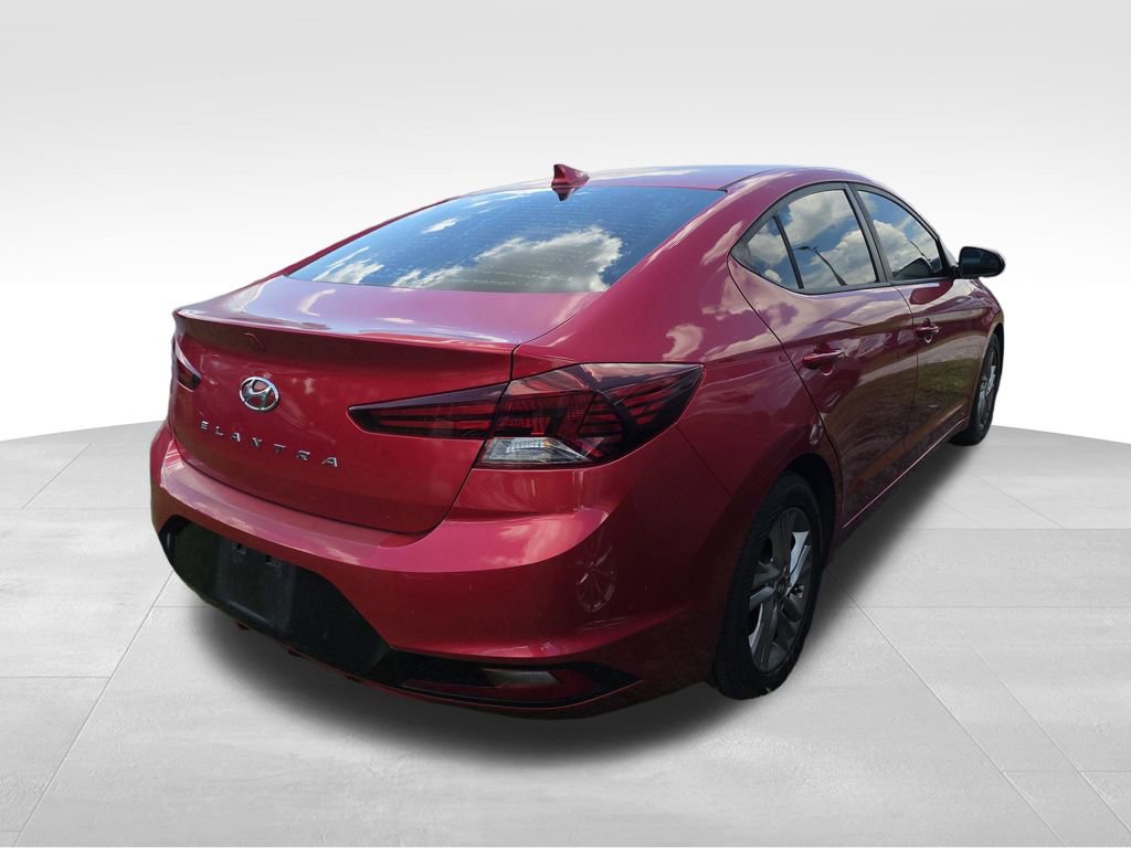 2020 Hyundai Elantra Value Edition photo 4