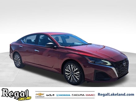 2024 Nissan Altima 2.5 SV Sedan