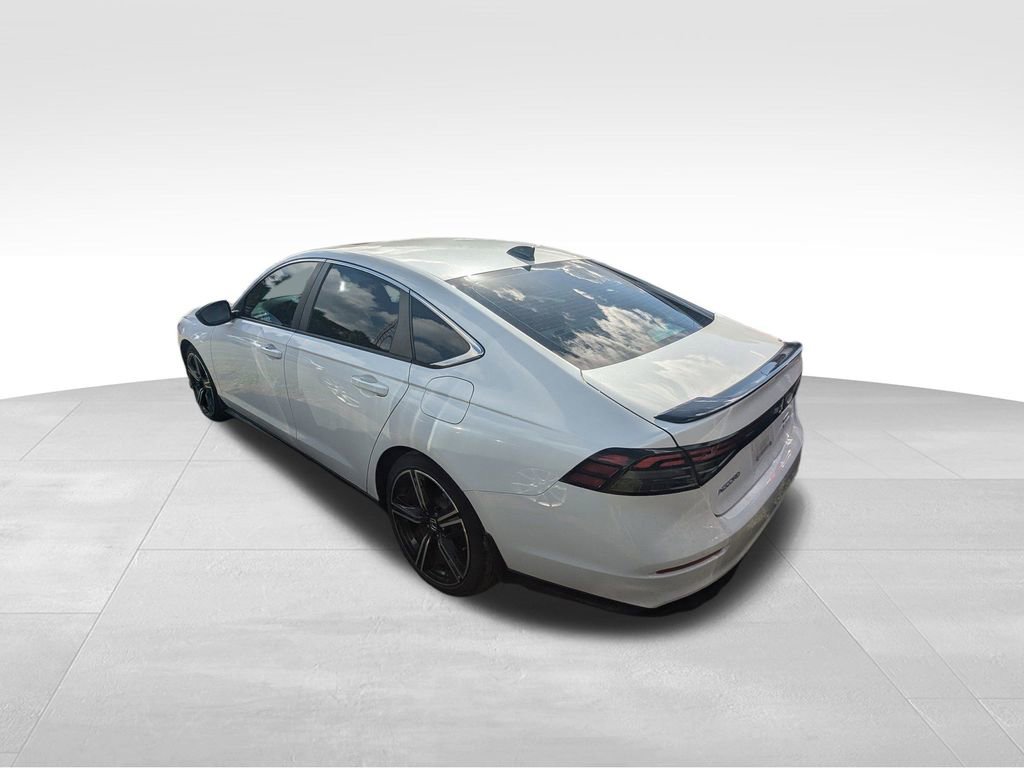2023 Honda Accord Hybrid Sport photo 3