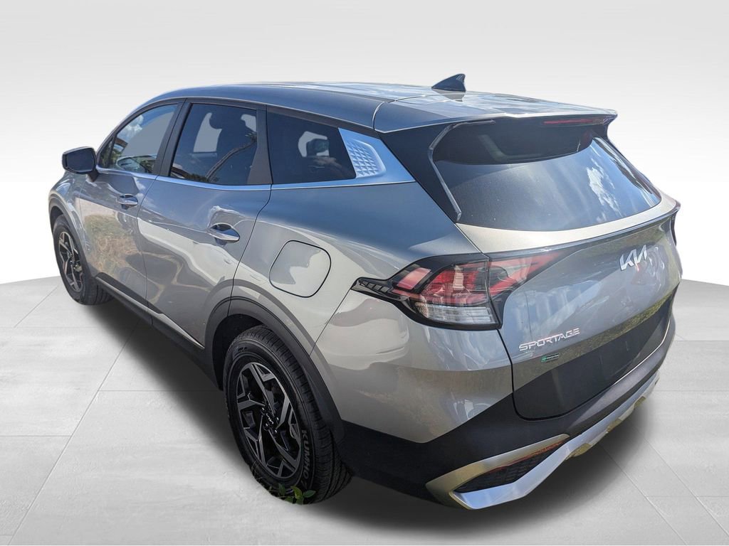 2024 Kia Sportage LX photo 3