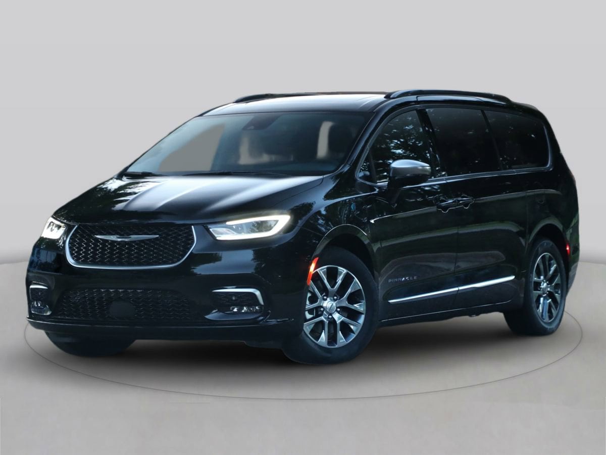 2025 Chrysler Pacifica PHEV Select's photo