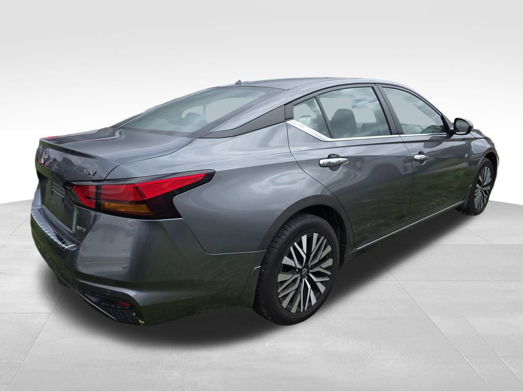 2023 Nissan Altima 2.5 SV photo 4