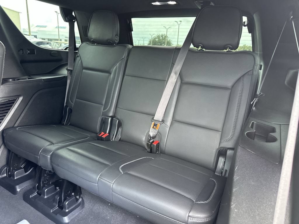 2023 GMC Yukon Denali - Photo 19