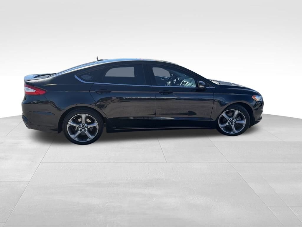 Used 2014 Ford Fusion SE Sedan