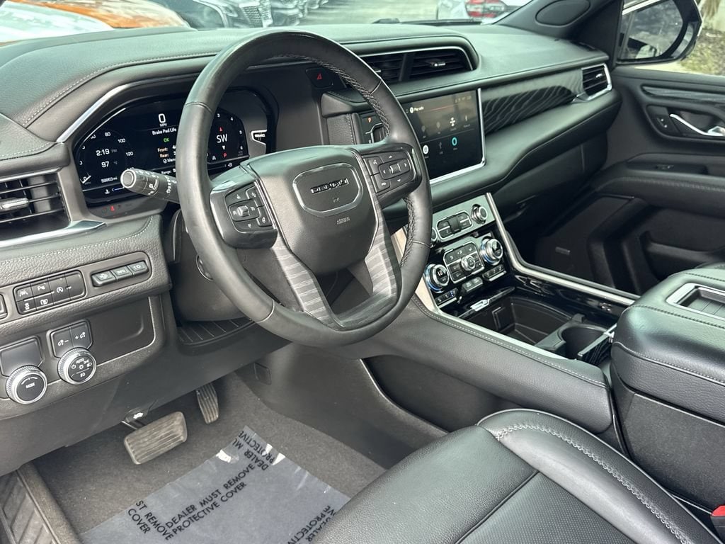 2023 GMC Yukon Denali - Photo 20