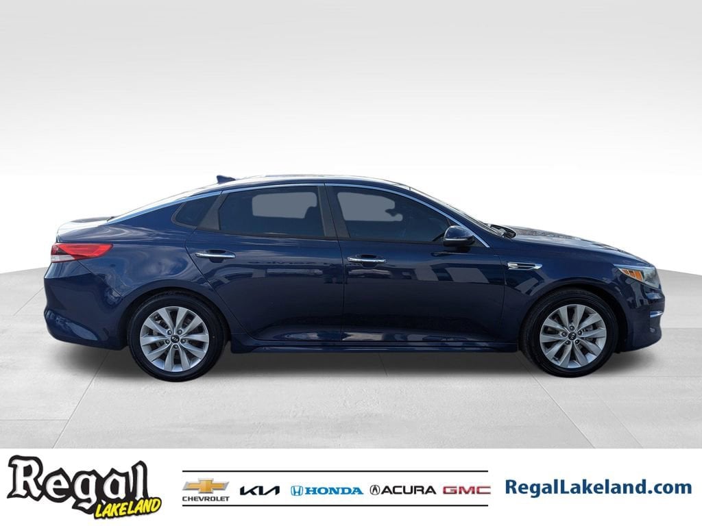 Used 2018 Kia Optima LX Sedan