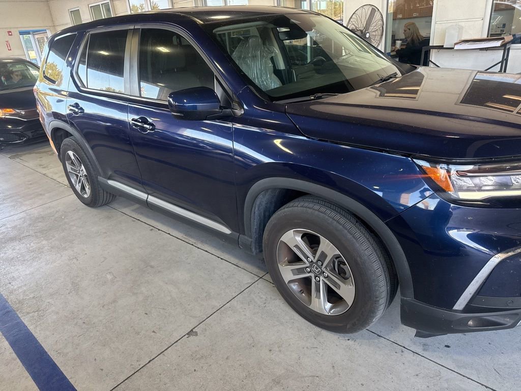 2025 Honda Pilot SUV 