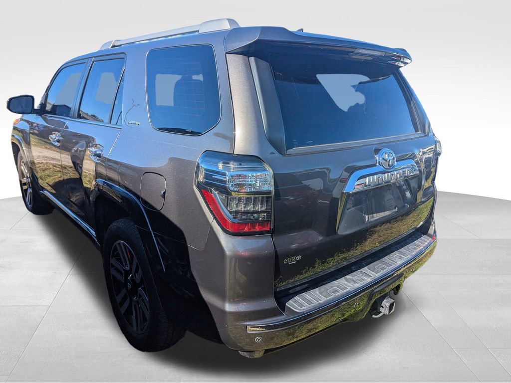 2014 Toyota 4Runner SR5 photo 2