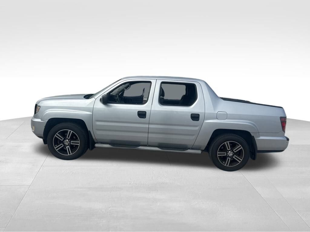 2014 Honda Ridgeline Sport photo 4